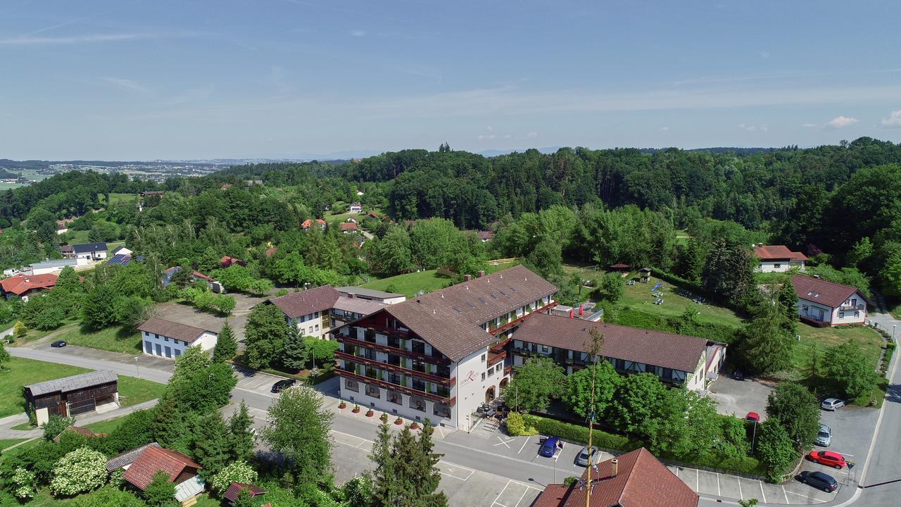 Wellnesshotel Zum Koch Ortenburg Bagian luar foto