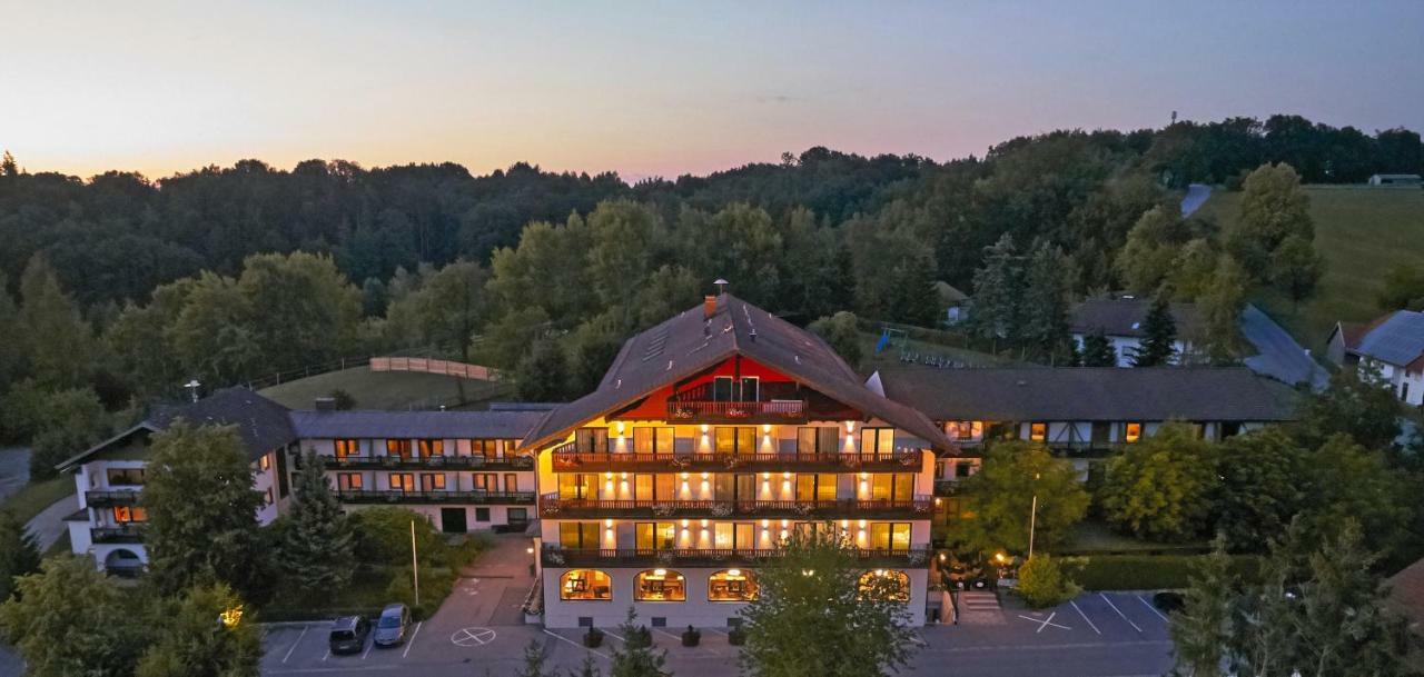 Wellnesshotel Zum Koch Ortenburg Bagian luar foto